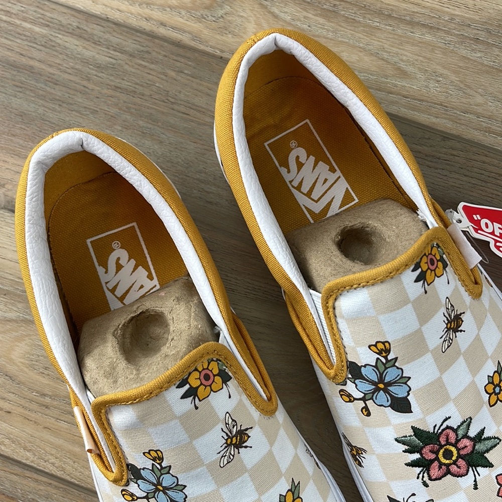 🌴🔆VANS- FLORAL EMBROIDERY SLIP ON’S MUSTERED YELLOW🔆🌴 - Picture 9 of 13